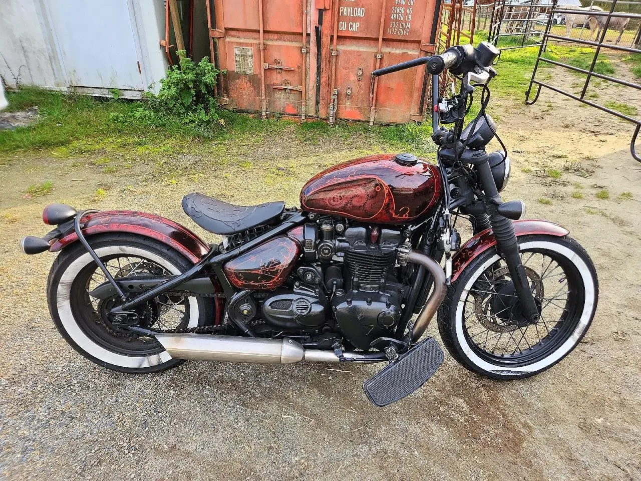 2017 Triumph Motorcycle Bonneville Bobber