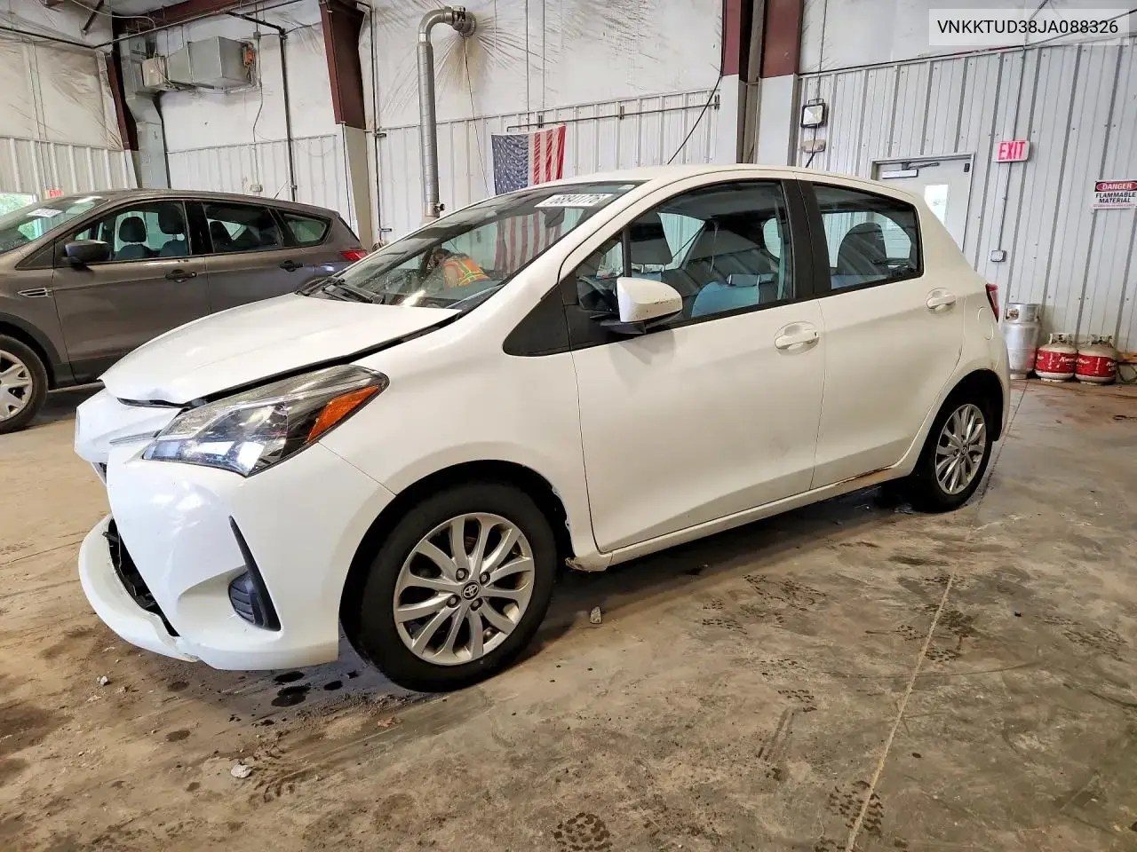 2018 Toyota Yaris 5-Door LE