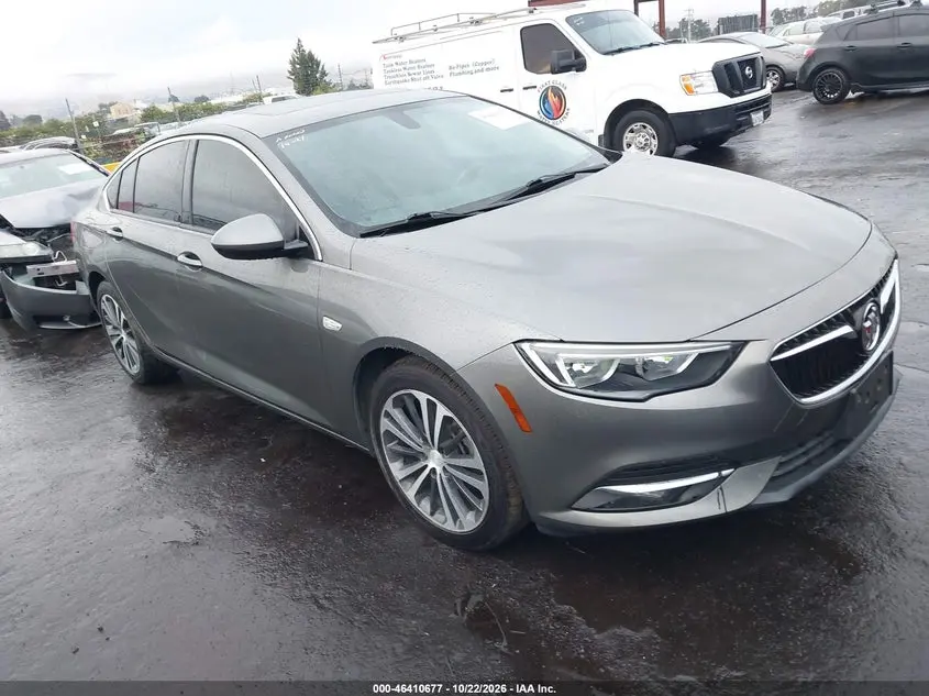 2018 Buick Regal Sportback Essence