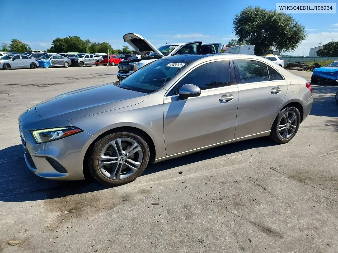 2020 Mercedes-Benz A 220