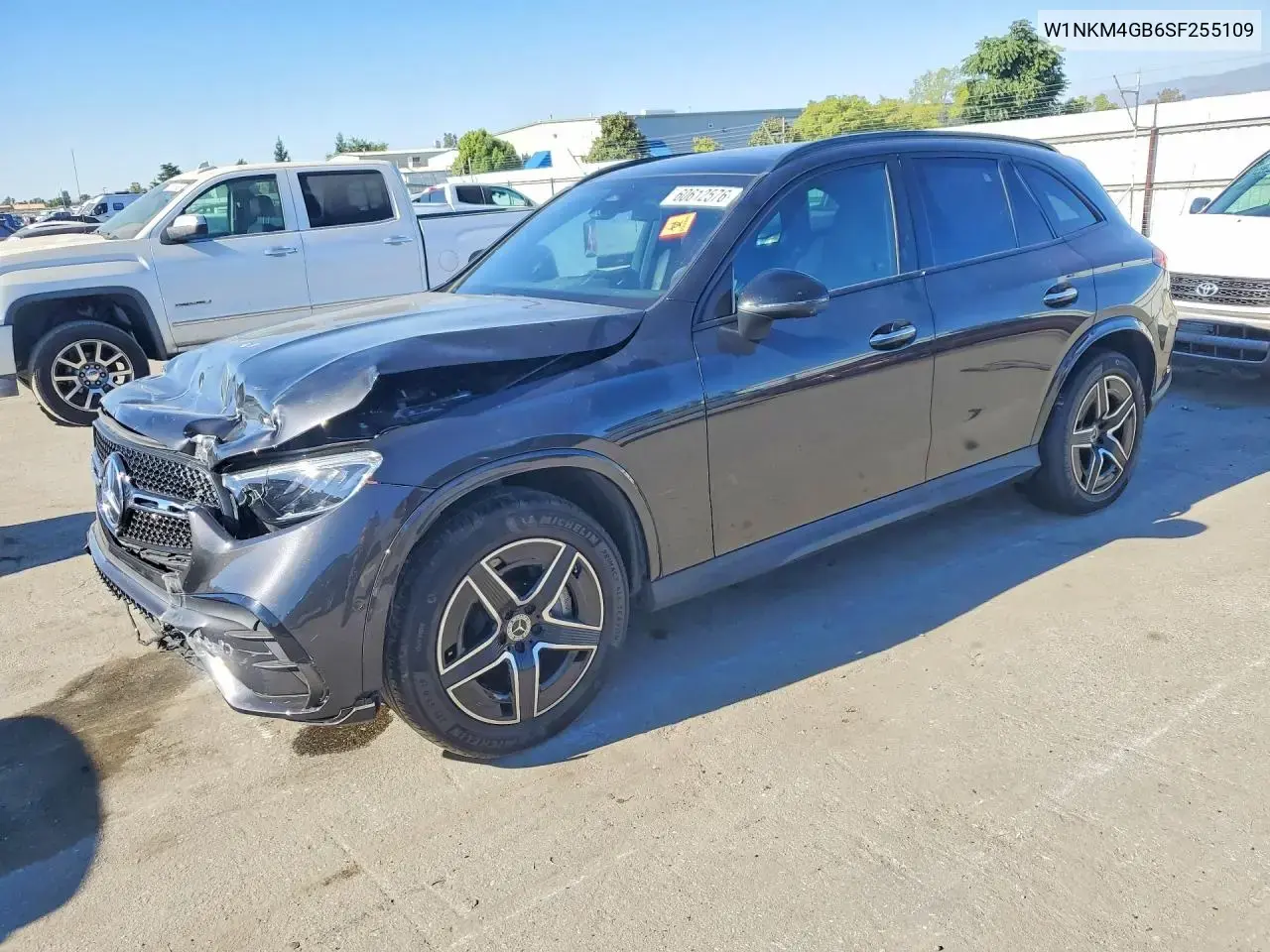 2025 Mercedes-Benz GLC 300