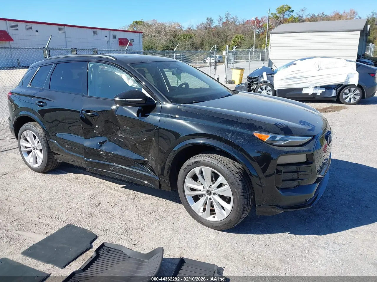 2025 Audi Q6 e-tron Premium