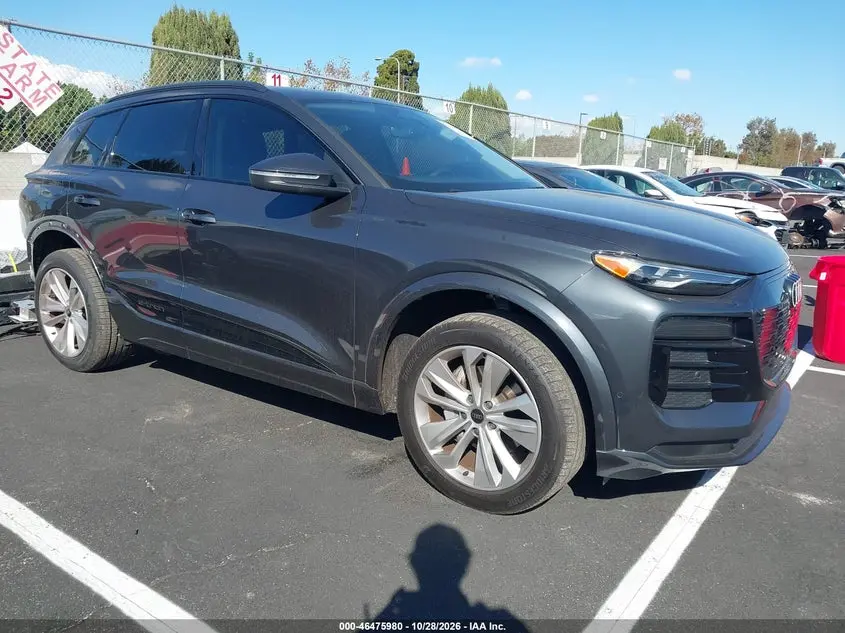 2025 Audi Q6 e-tron Premium
