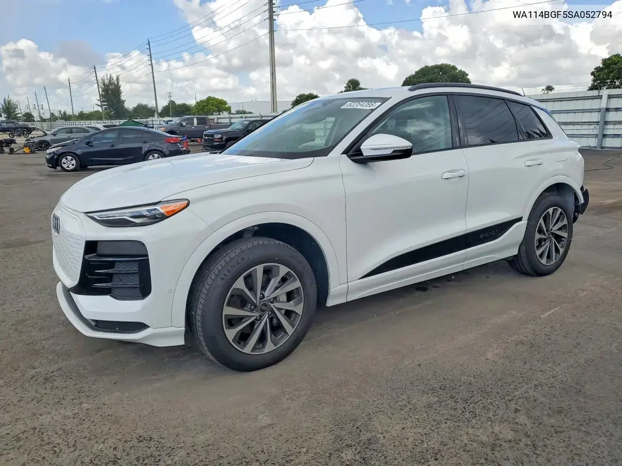 2025 Audi Q6 e-tron Premium