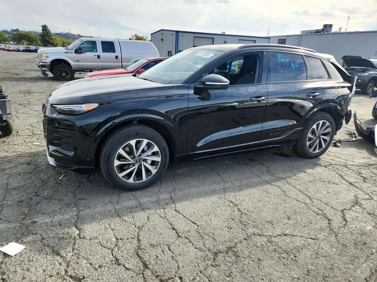 2025 Audi Q6 e-tron Premium Plus
