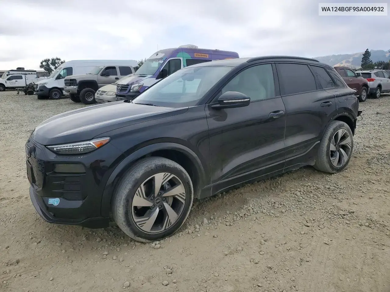 2025 Audi Q6 e-tron Premium Plus
