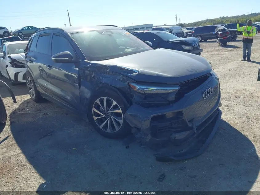 2025 Audi Q6 e-tron Prestige quattro