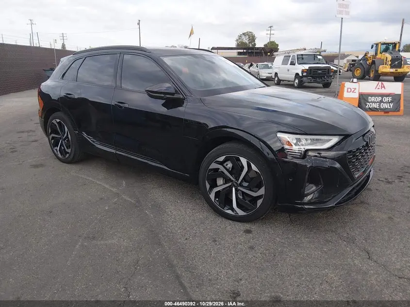 2024 Audi Q8 e-tron Premium Plus quattro