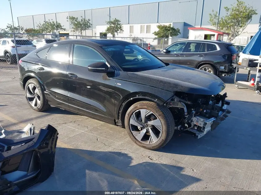 2025 Audi Q6 e-tron Prestige