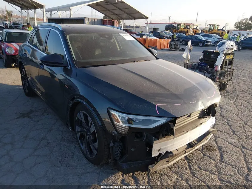 2021 Audi e-tron Premium Plus quattro