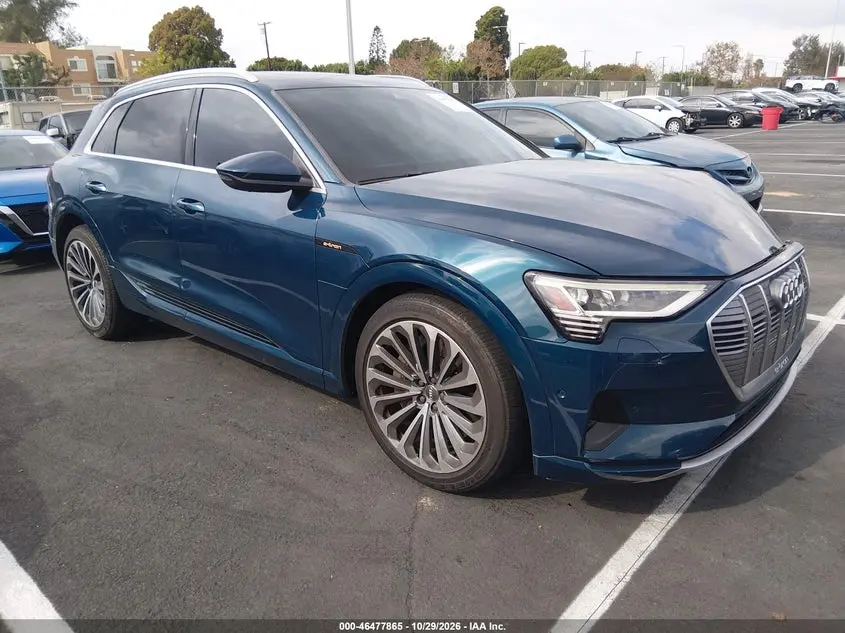 2019 Audi e-tron Premium Plus