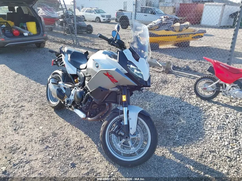 2022 BMW F 900 Xr