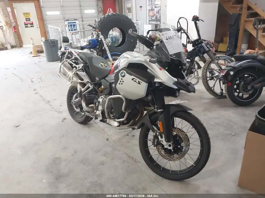 2025 BMW F 900 GS Adventure