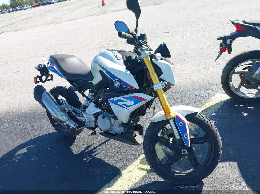 2018 BMW G310 R