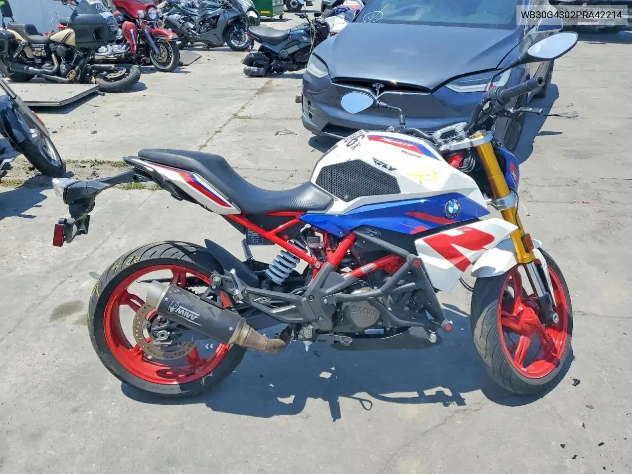 2023 BMW G310 R