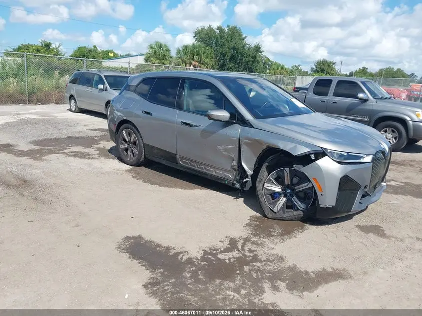 2024 BMW iX xDrive50