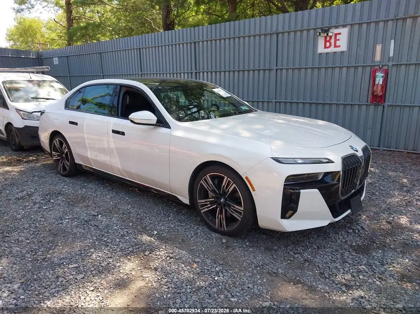 2024 BMW 760i xDrive