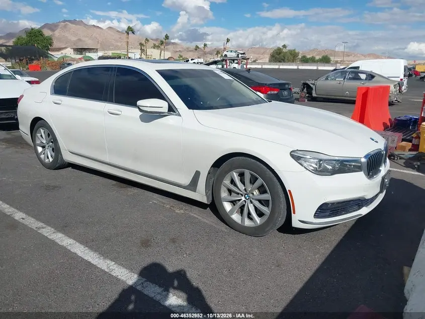 2016 BMW 740i