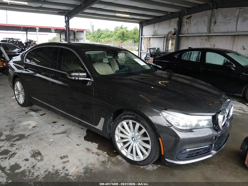2016 BMW 740i