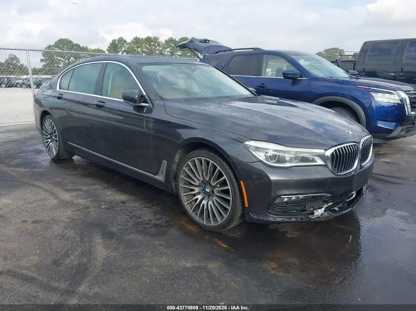 2016 BMW 750i