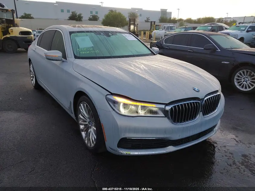 2019 BMW 750i