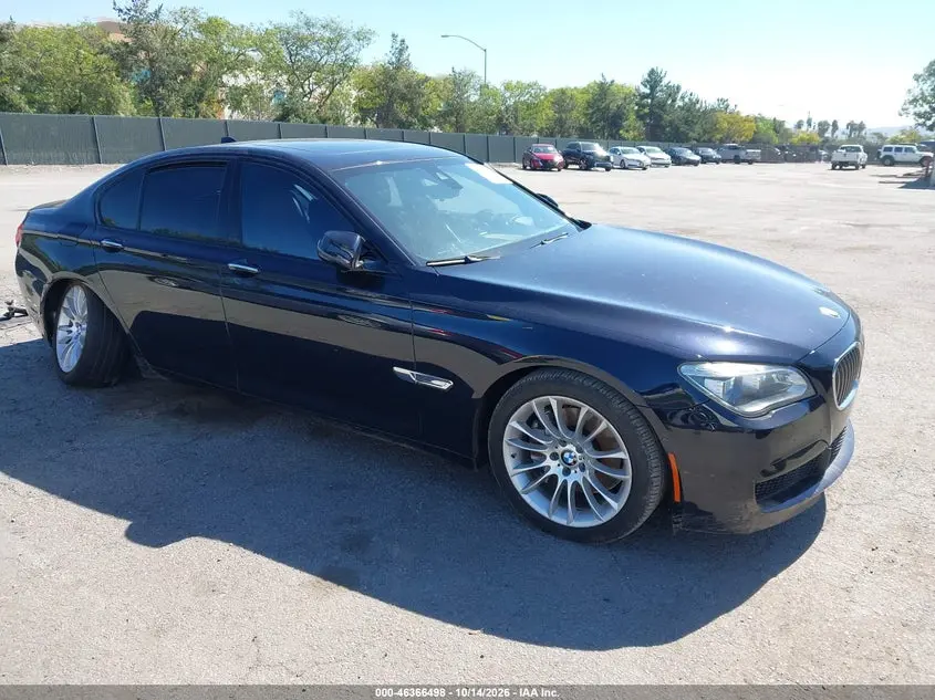 2015 BMW 740i