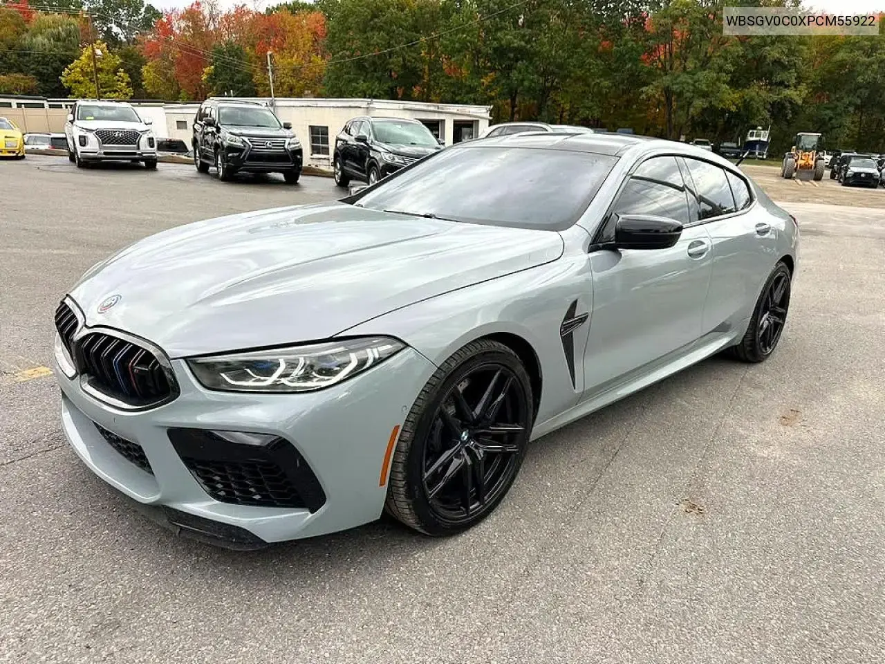 2023 BMW M8