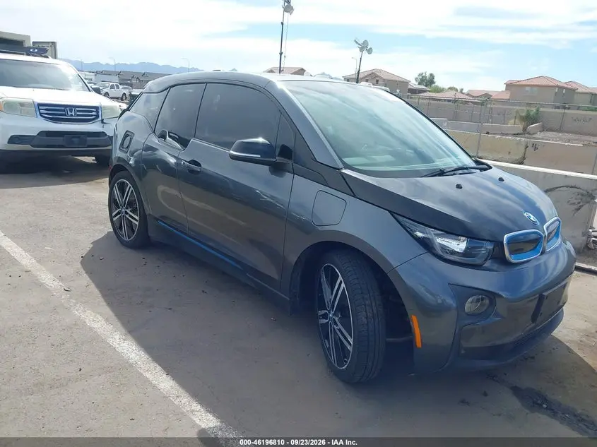2016 BMW i3 Base W/Range Extender