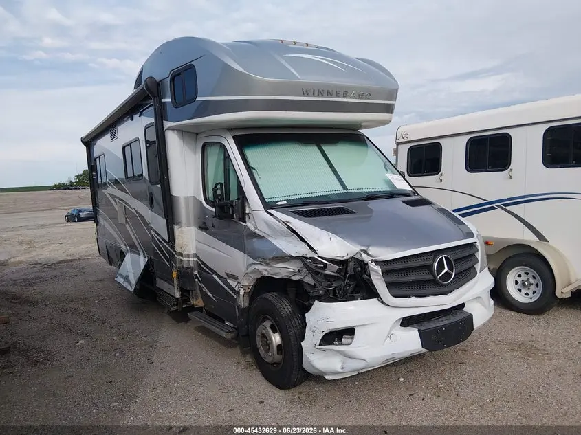 2018 Winnebago Class C Mercedes Chassis