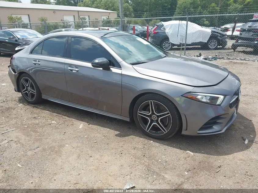 2019 Mercedes-Benz A 220 4MATIC
