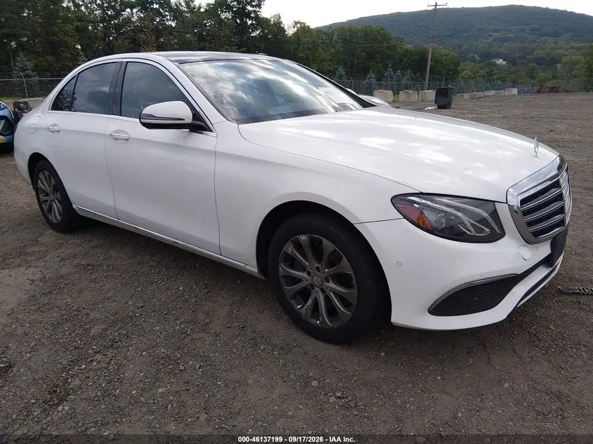 2017 Mercedes-Benz E 300 4MATIC