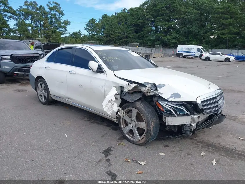 2017 Mercedes-Benz E 300 4MATIC