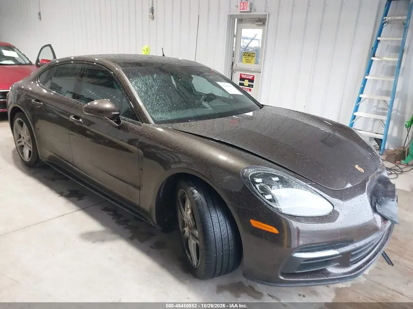 2018 Porsche Panamera 4