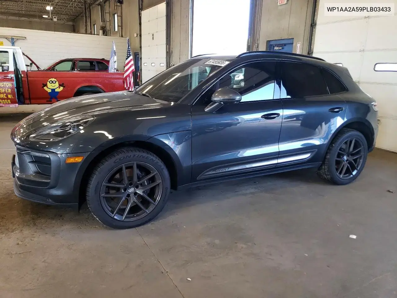 2023 Porsche Macan Base