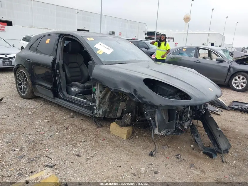 2015 Porsche Macan S