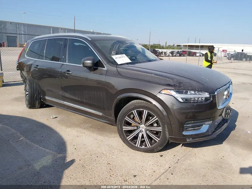 2023 Volvo XC90 B6 Plus 7-Seater
