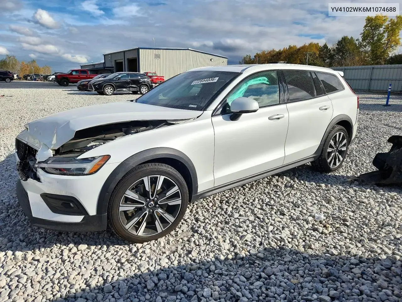 2021 Volvo V60 Cross Country T5 Momentum