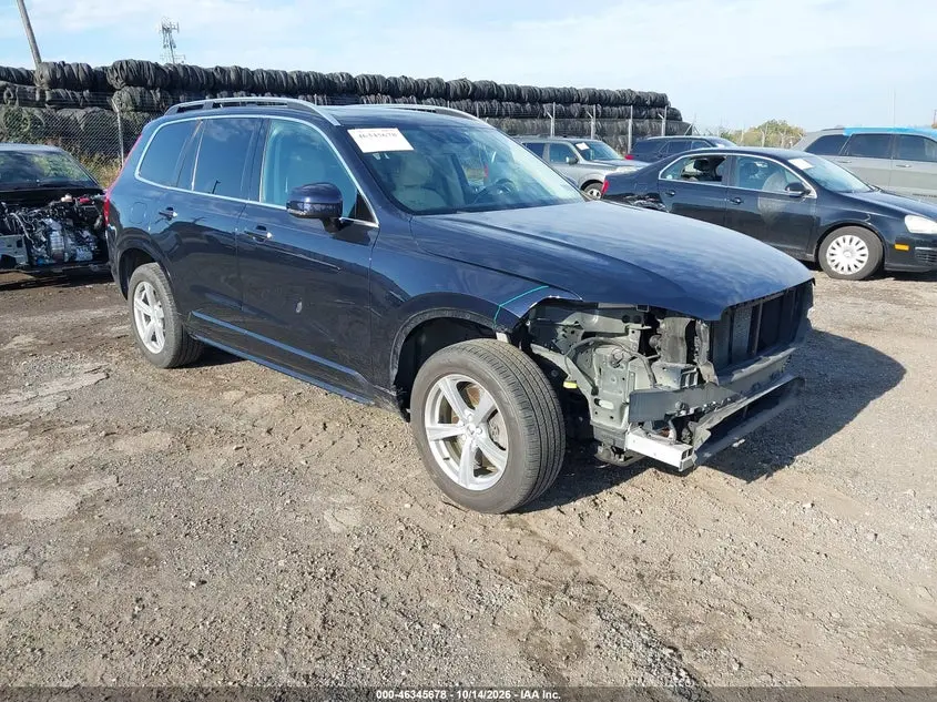 2016 Volvo XC90 T5 Momentum