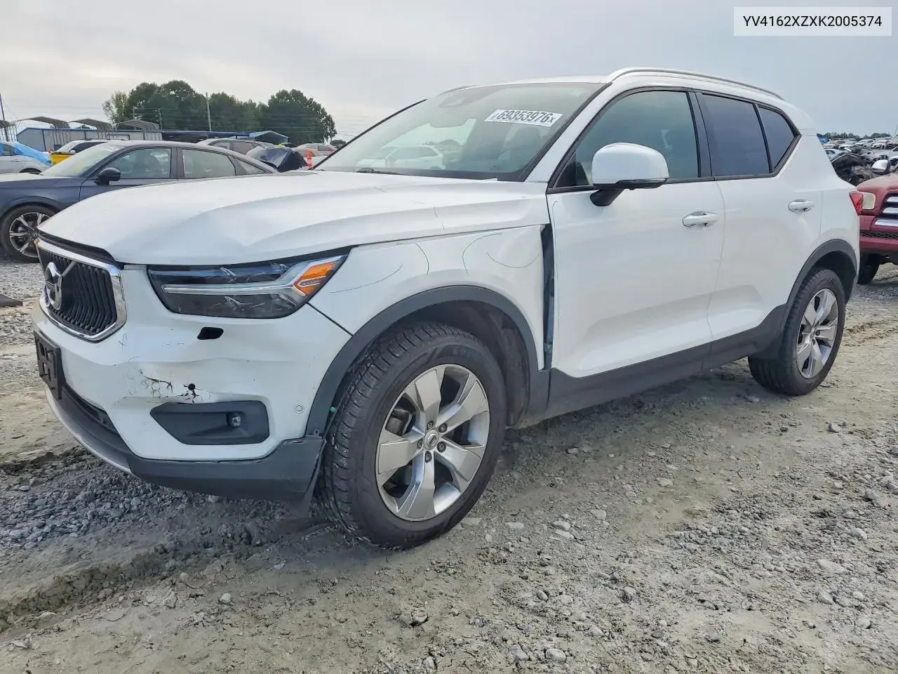 2019 Volvo XC40 T5 Momentum