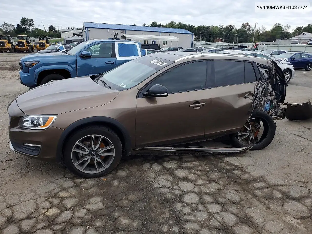 2017 Volvo V60 Cross Country Premier