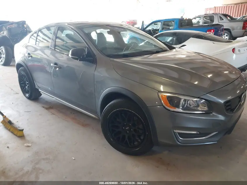 2016 Volvo S60 Cross Country T5 Platinum