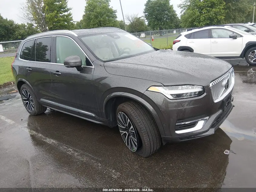 2025 Volvo XC90 Plug-In Hybrid T8 Plus 6-Seater