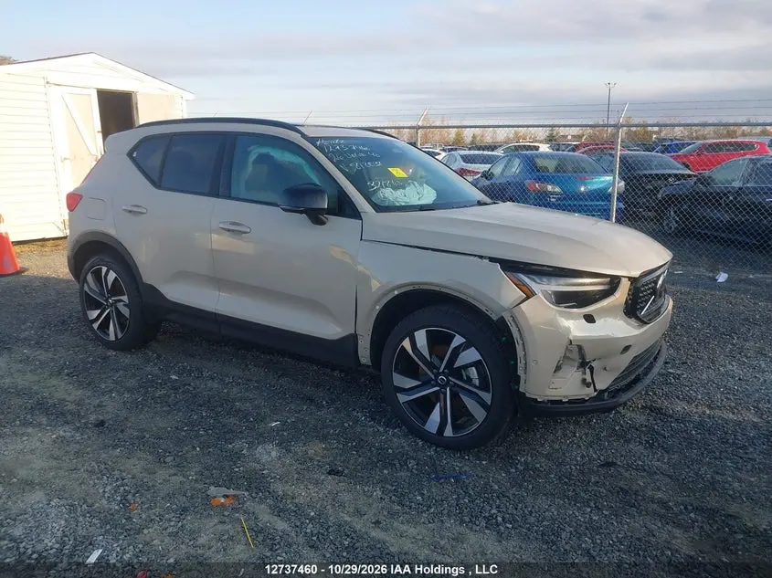 2026 Volvo XC40 Plus, B5 AWD Mild Hybrid, Petrol, Dark