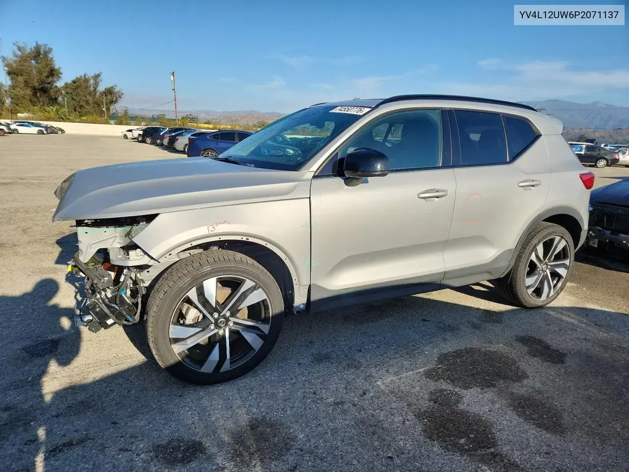 2023 Volvo XC40 Plus