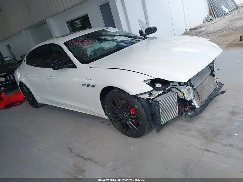 2022 Maserati Quattroporte Modena Q4