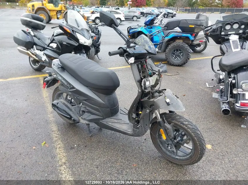 2023 Vespa Primavera