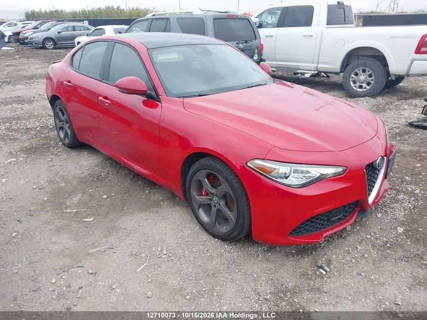 2018 Alfa Romeo Giulia Q4