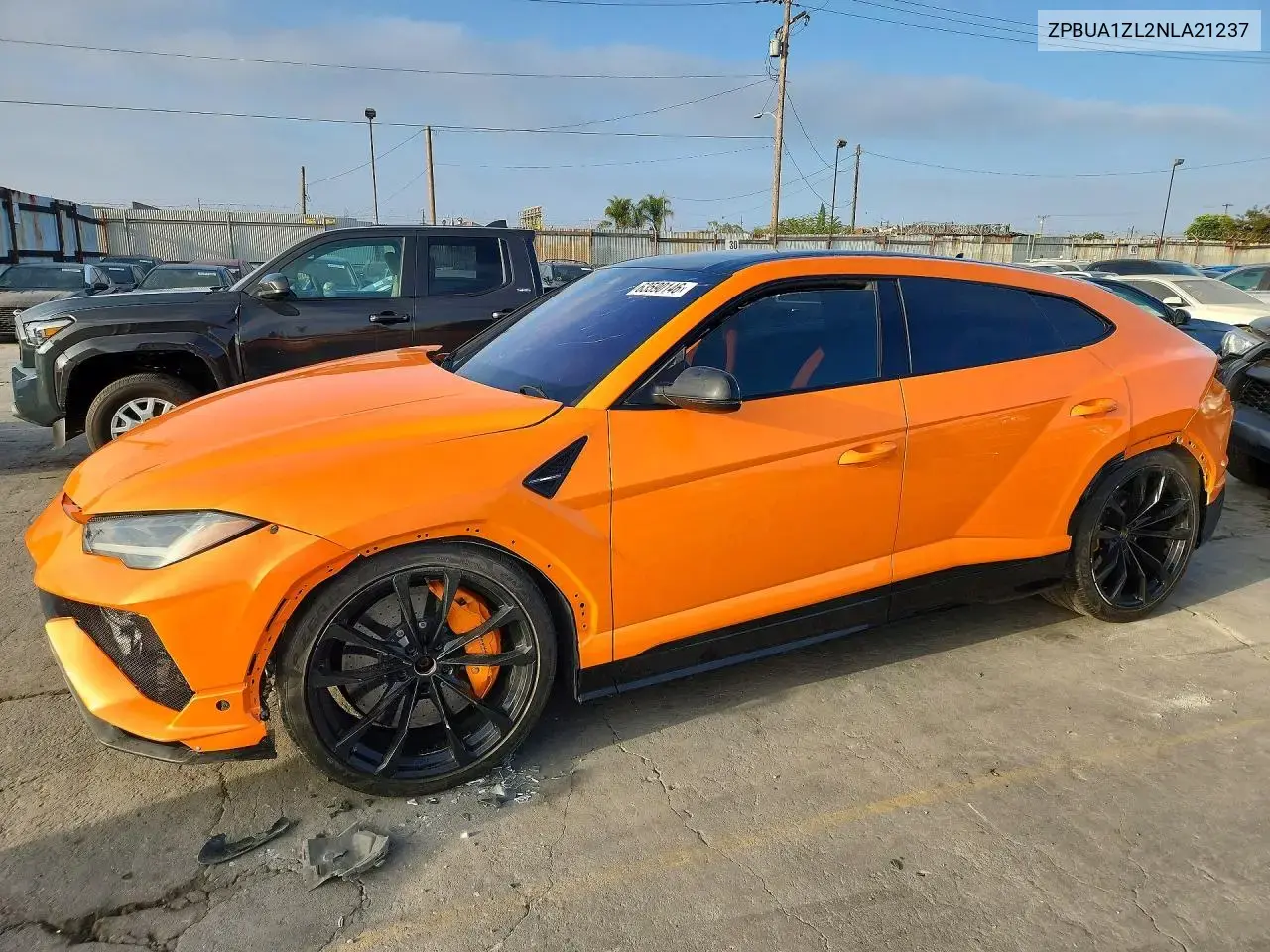 2022 Lamborghini Urus